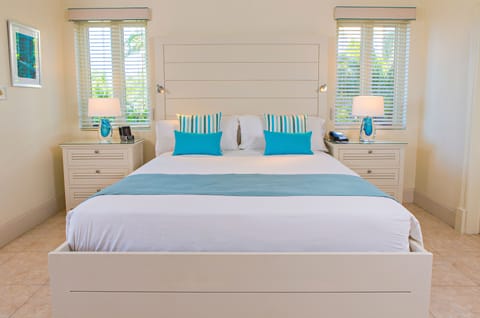 Cove Suite | Premium bedding, down comforters, free minibar, in-room safe