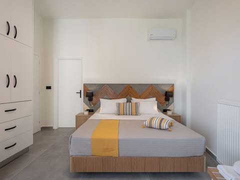 Deluxe Apartment | In-room safe, individually decorated, individually furnished, desk