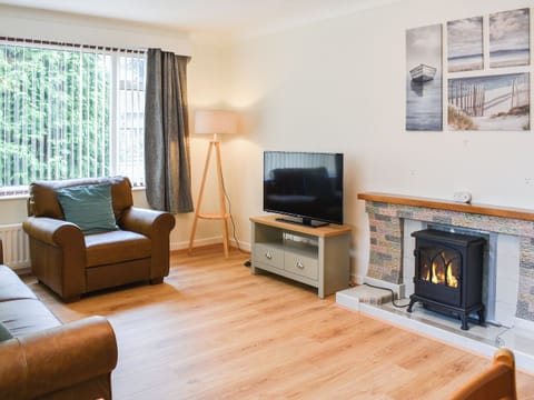 Living room/dining room | Gwynfa, Rhyl