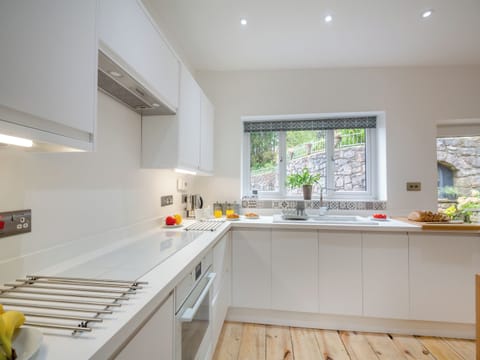 Kitchen | Yr Allt, Abergele
