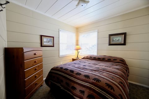 Cabin | Down comforters, individually decorated, individually furnished