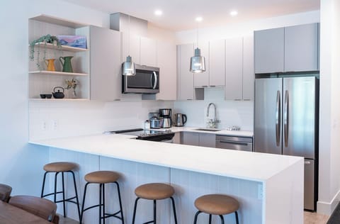 Condo | Private kitchen | Full-size fridge, microwave, oven, stovetop