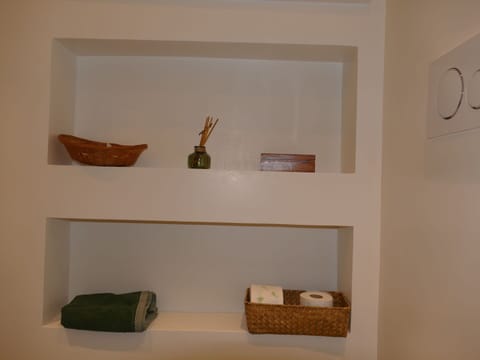 Water, Sky, Cloud, Azure, Building, Tree, Mountain, Coastal And Oceanic Landforms, Window, Lake