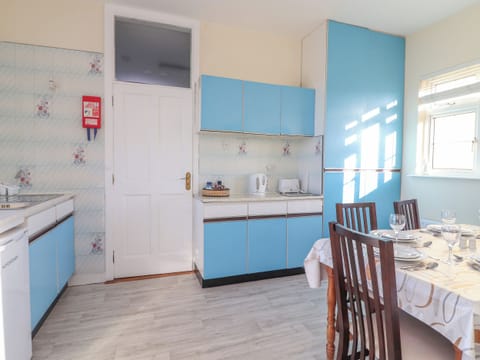 Fridge, dishwasher, electric kettle, toaster