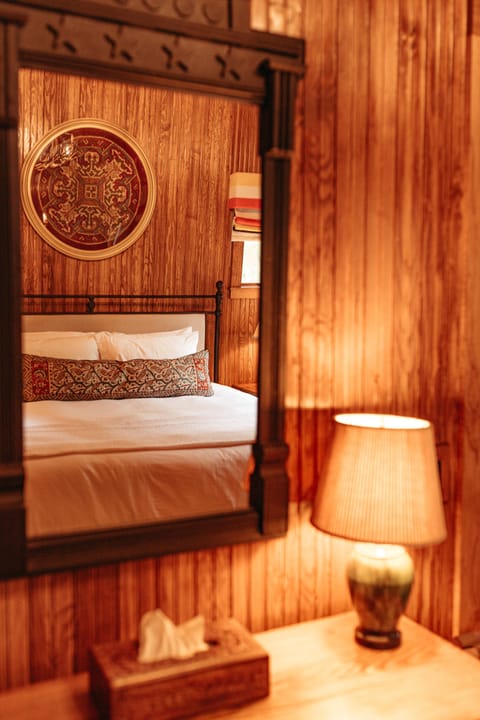 Grand Cabin, Fireplace, Annex Building | Premium bedding, minibar, in-room safe, individually decorated