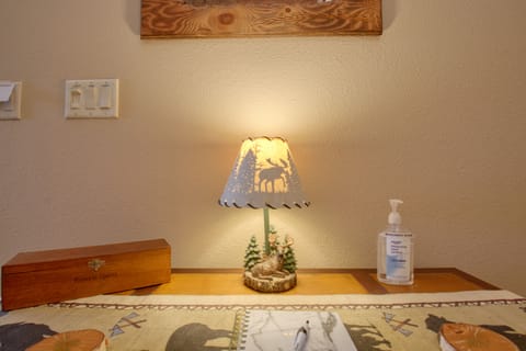 Monument Room | 1 bedroom, premium bedding, down comforters, individually decorated