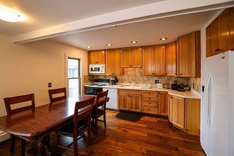 Kitchen with everything needed.