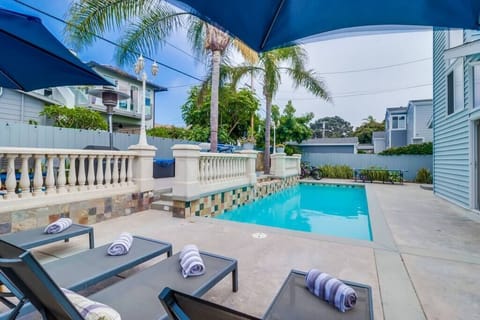 Riviera Retreat: Immerse yourself in the tranquility of the bay from the comfort of this remarkable home.