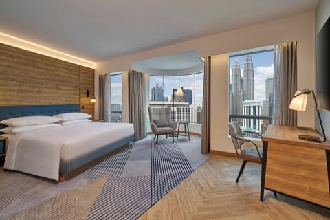 Deluxe Room, 1 King Bed, View, Tower | Minibar, in-room safe, desk, laptop workspace