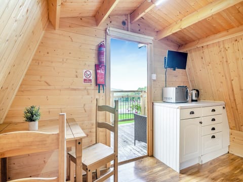 Open plan living space | Shadi - Hengenin Holidays, Llandyfan, Ammanford