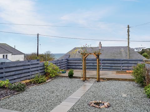 Garden | Anchor Cottage - Anchor Cottage and Driftwood Cottage, Portpatrick, near Stranraer