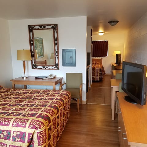 Standard Room, 2 Queen Beds | Free WiFi