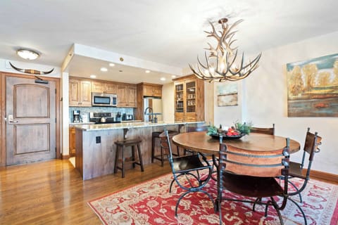 1685569930754-1741-4