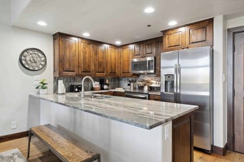 1697052616366-1721-11