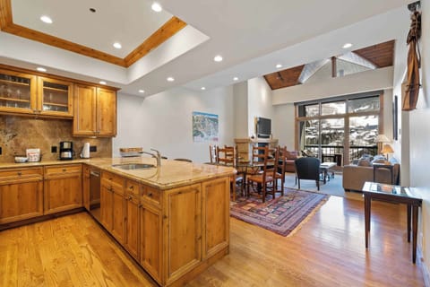 1685568081887-1727-19