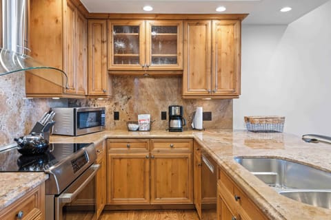 1685568081141-1727-10