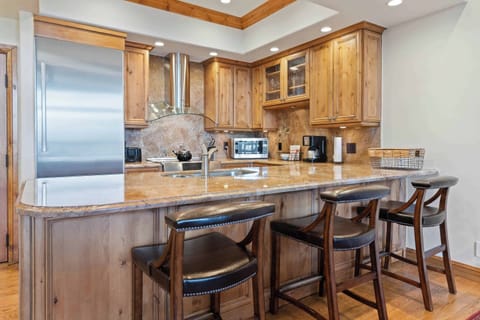 1685568081195-1727-9