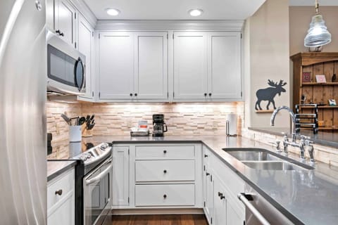 1685568662389-1731-4