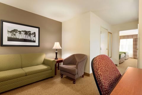 Suite, 1 Bedroom, Non Smoking | Premium bedding, down comforters, in-room safe, desk