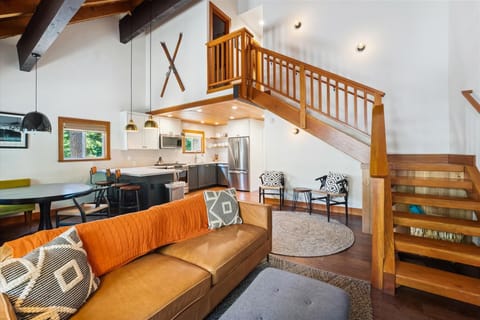 main level-living area-dsc03312