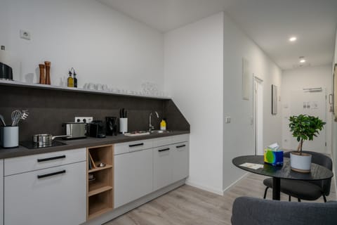 Comfort Studio | Private kitchen | Fridge, stovetop, espresso maker, electric kettle