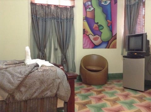 Classic Room With Balcony | Iron/ironing board, free WiFi