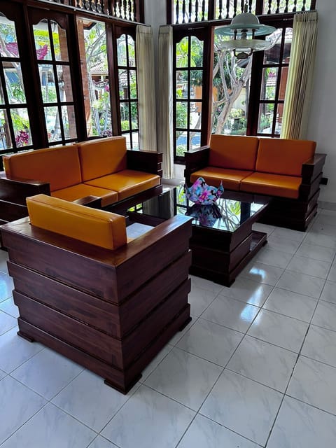 Family Bungalow, 2 Bedrooms, Pool View, Ground Floor | Living area | 32-inch Smart TV with digital channels