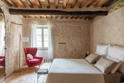 Apartment, 2 Bedrooms (Trilocale) Casa E | Premium bedding, down comforters, individually decorated, soundproofing