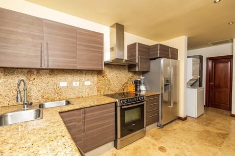 Villa, 2 Bedrooms, Ocean View | Private kitchen | Full-size fridge, microwave, oven, stovetop