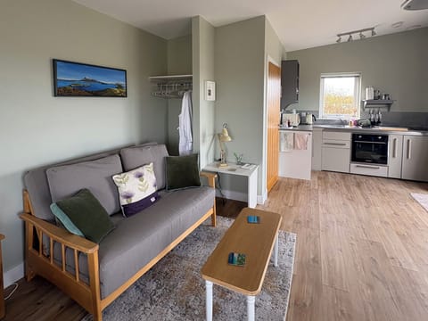 Cottage | Living area