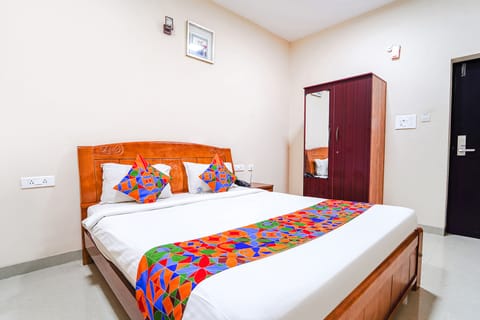 Deluxe Room | Egyptian cotton sheets, premium bedding, in-room safe, free WiFi