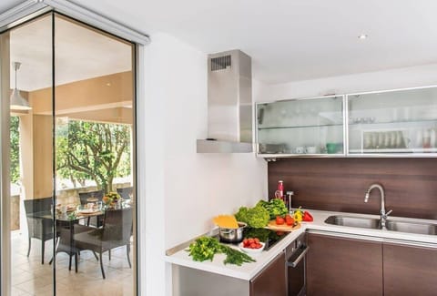 Cooking with a window to the outside world!