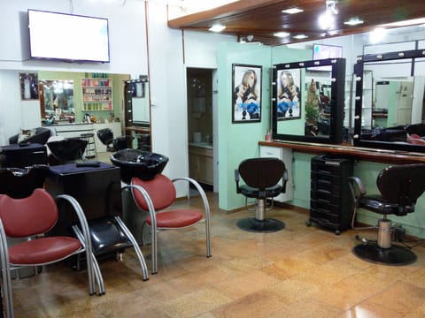 Hair salon