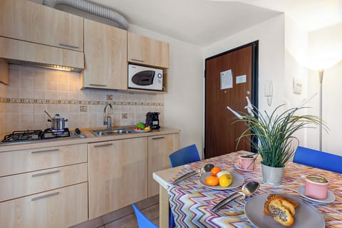 Kitchen and dining area