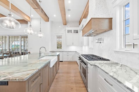 House, Multiple Bedrooms | Private kitchen | Fridge, oven, coffee/tea maker, toaster