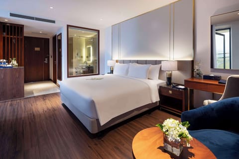 Suite, 1 King Bed, Balcony, Sea View | Minibar, in-room safe, desk
