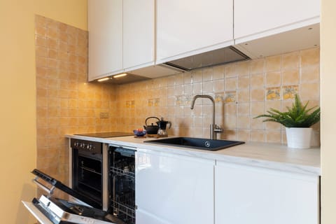 Standard Apartment | Private kitchen | Fridge, oven, stovetop, dishwasher