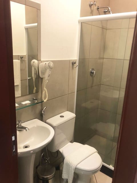 Standard Room | Bathroom | Free toiletries