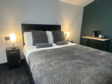 Standard Double Room, 1 Double Bed | Desk, soundproofing, bed sheets