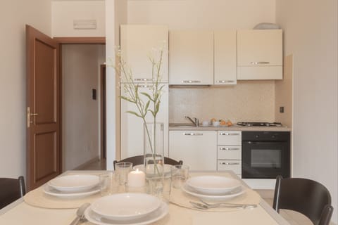 Apartment, 2 Bedrooms, Balcony | Dining