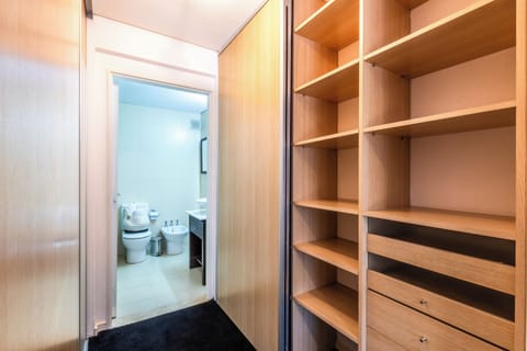 Family Apartment | Bathroom | Combined shower/tub, rainfall showerhead, free toiletries, hair dryer