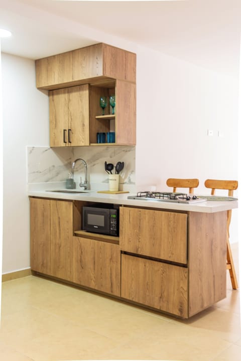 Standard Apartment, 1 Double Bed with Sofa bed, Kitchen | Private kitchen | Mini-fridge, microwave, stovetop, coffee/tea maker