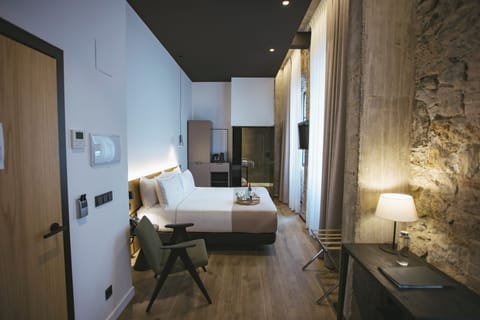 Junior Suite | Premium bedding, minibar, desk, laptop workspace