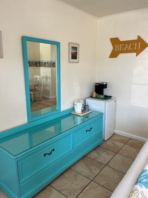 Classic Room | Individually decorated, individually furnished, desk, laptop workspace