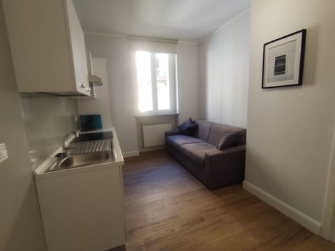 Condo, 2 Bedrooms | Living area | 40-inch flat-screen TV with cable channels