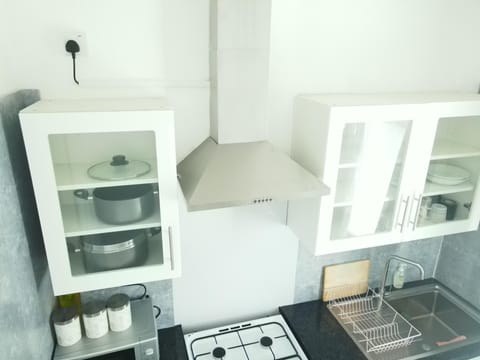 Apartment | Private kitchen | Fridge, microwave, oven, stovetop