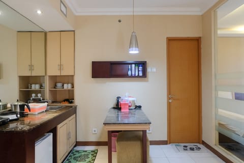 Studio | Private kitchen | Full-size fridge, stovetop, rice cooker, cookware/dishes/utensils