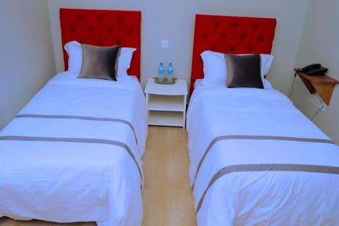 Standard Twin Room | Free WiFi