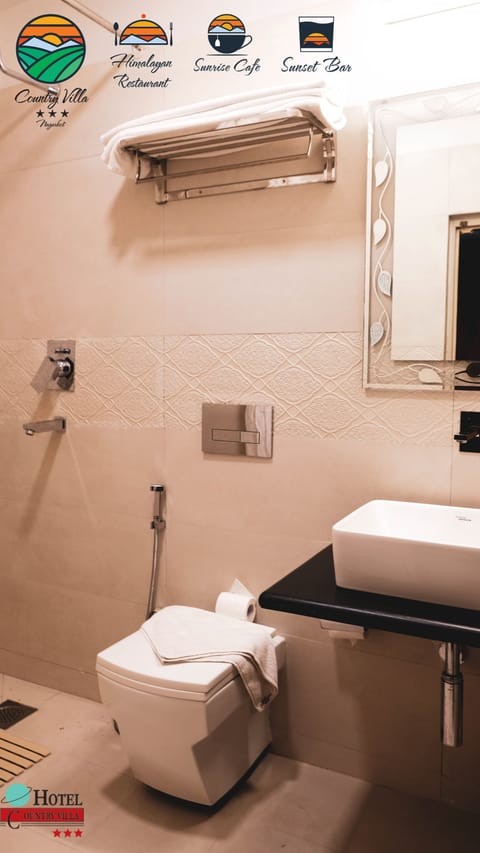 Deluxe Double or Twin Room, Mountain View | Bathroom | Free toiletries, hair dryer, towels