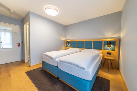 Comfort Room, 1 Twin Bed | Desk, free WiFi, bed sheets